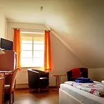 فندق Golfcentrum Schloss Karnitz Ruegen 2*