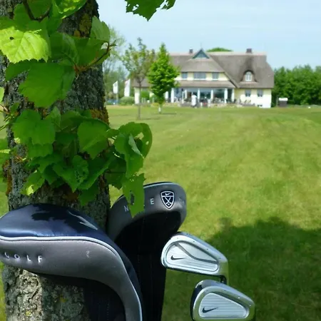 Golfcentrum Schloss Karnitz Rügen Hotel Garz (Rugen)