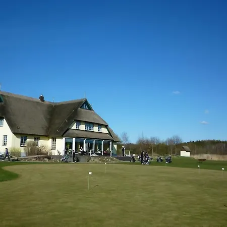 Golfcentrum Schloss Karnitz Ruegen Garz (Rugen)