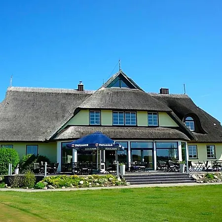 Golfcentrum Schloss Karnitz Ruegen Hotel Garz (Rugen)