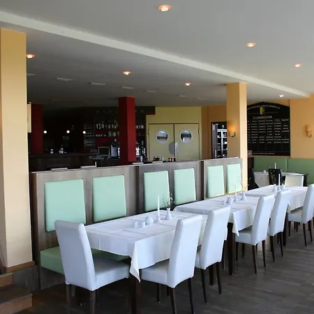 Golfcentrum Schloss Karnitz Ruegen Hotel